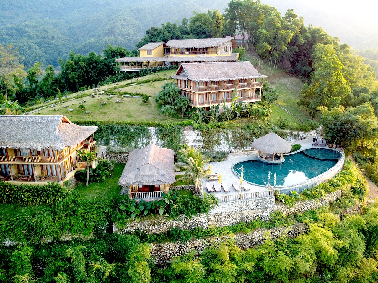 TOP MOUNTAIN LAKE RESORT IN VIETNAM