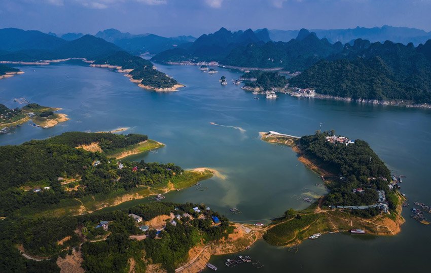 Đến Mai Chau Hideaway đừng bỏ lỡ lễ hội đền Bà Chúa Thác Bờ đầu năm