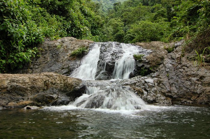Thác Tú Sơn - Điểm đến lý tưởng cho kỳ nghỉ thư giãn