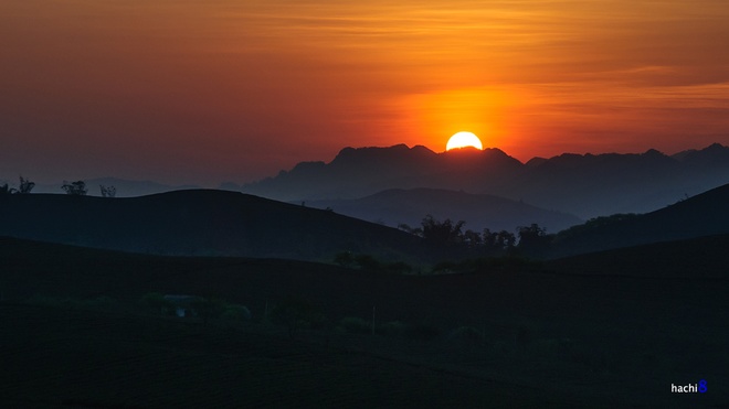 Sunset Mai Chau: Magical golden moments you shouldn't miss