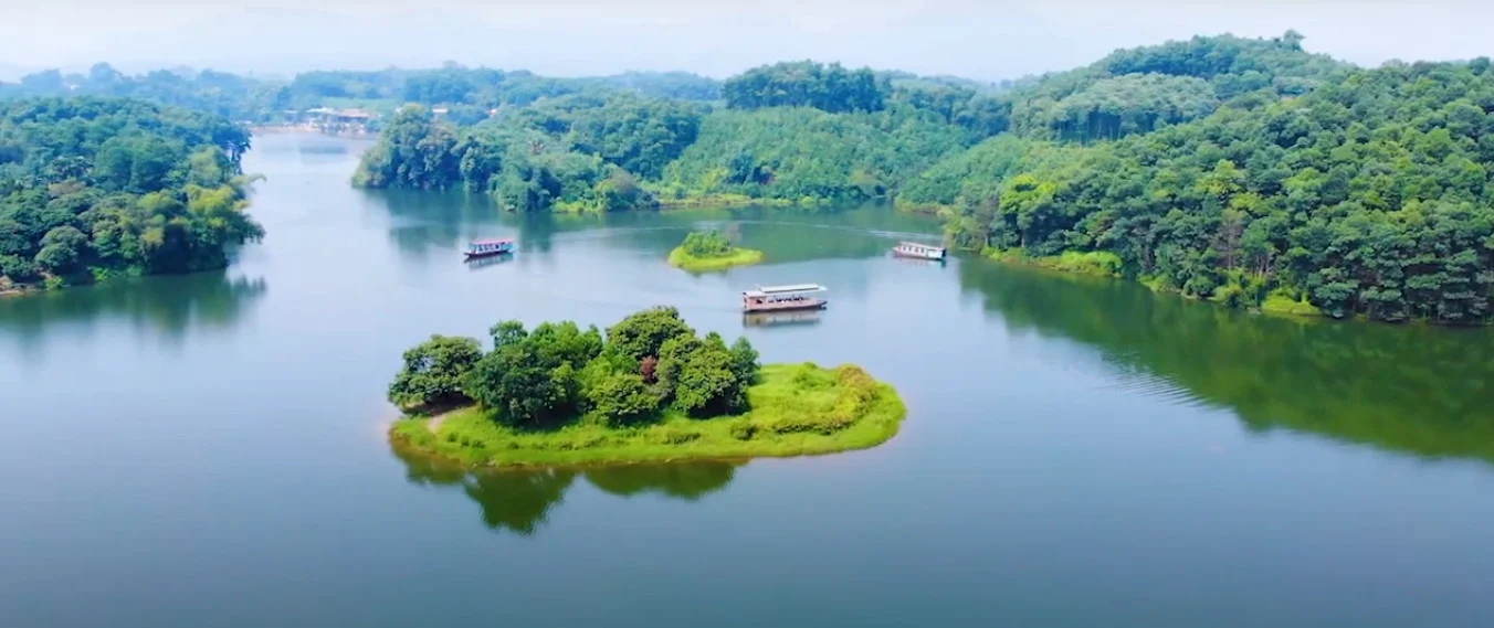 Đầm Ao Châu Phú Thọ: Kinh nghiệm du lịch, ăn gì, chơi gì chi tiết A–Z