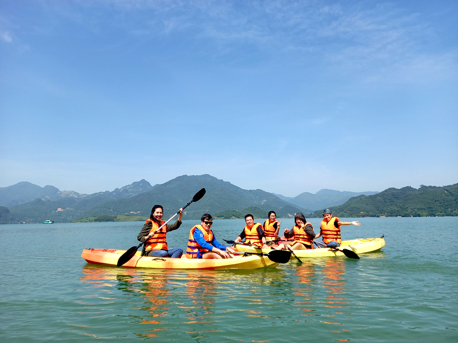 Chuyến đi trong ngày chèo thuyền kayak