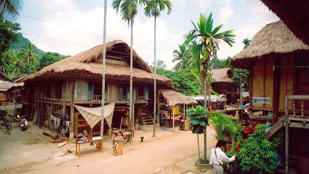 Lac Village is one of the easiest places to start a cycling route through Mai Chau rice fields (Source: Collected) Lac Village is one of the easiest places to start a cycling route through Mai Chau rice fields (Source: Collected)