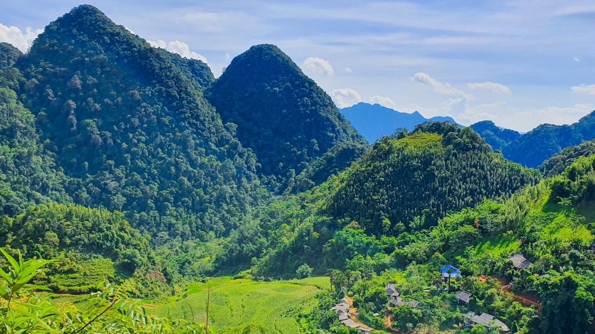 Panoramic mountain view of Son Ba Muoi highland in Pu Luong (Source: VNAT) Panoramic mountain view of Son Ba Muoi highland in Pu Luong (Source: VNAT)