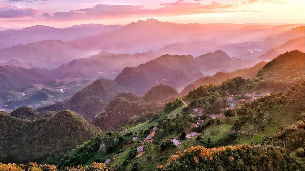 Staying overnight at Hang Kia - Pa Co gives you a chance to go cloud hunting at sunrise Staying overnight at Hang Kia - Pa Co gives you a chance to go cloud hunting at sunrise