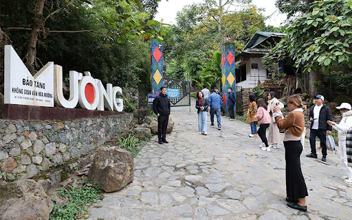 Entrance of the Muong Cultural Space Museum in Hoa Binh (Source: Vietnamtourism.gov)