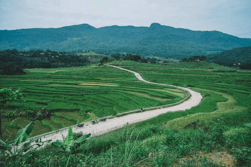 Cung đường chữ S bản Đôn Pù Luông (Nguồn: Du lịch Thanh Hóa) Cung đường chữ S bản Đôn Pù Luông (Nguồn: Du lịch Thanh Hóa)