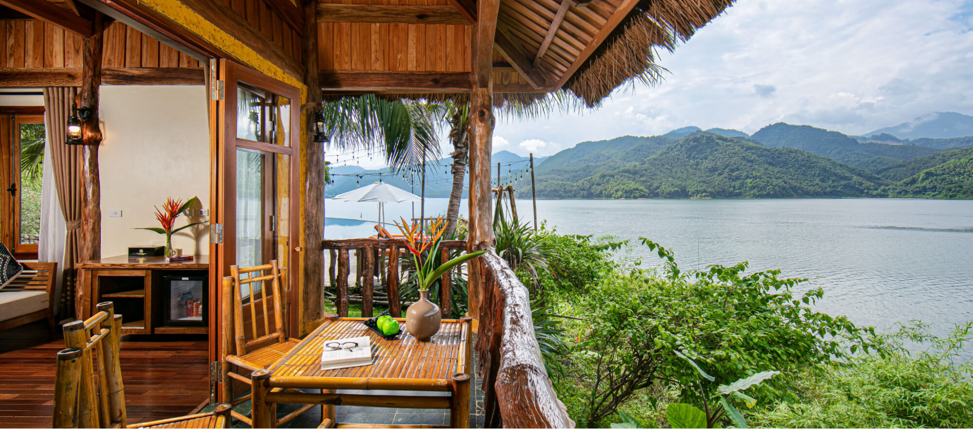 Mai Chau Hideaway Lake Resort là resort được nhiều du khách yêu thích khi đến Mai Châu Mai Chau Hideaway Lake Resort là resort được nhiều du khách yêu thích khi đến Mai Châu