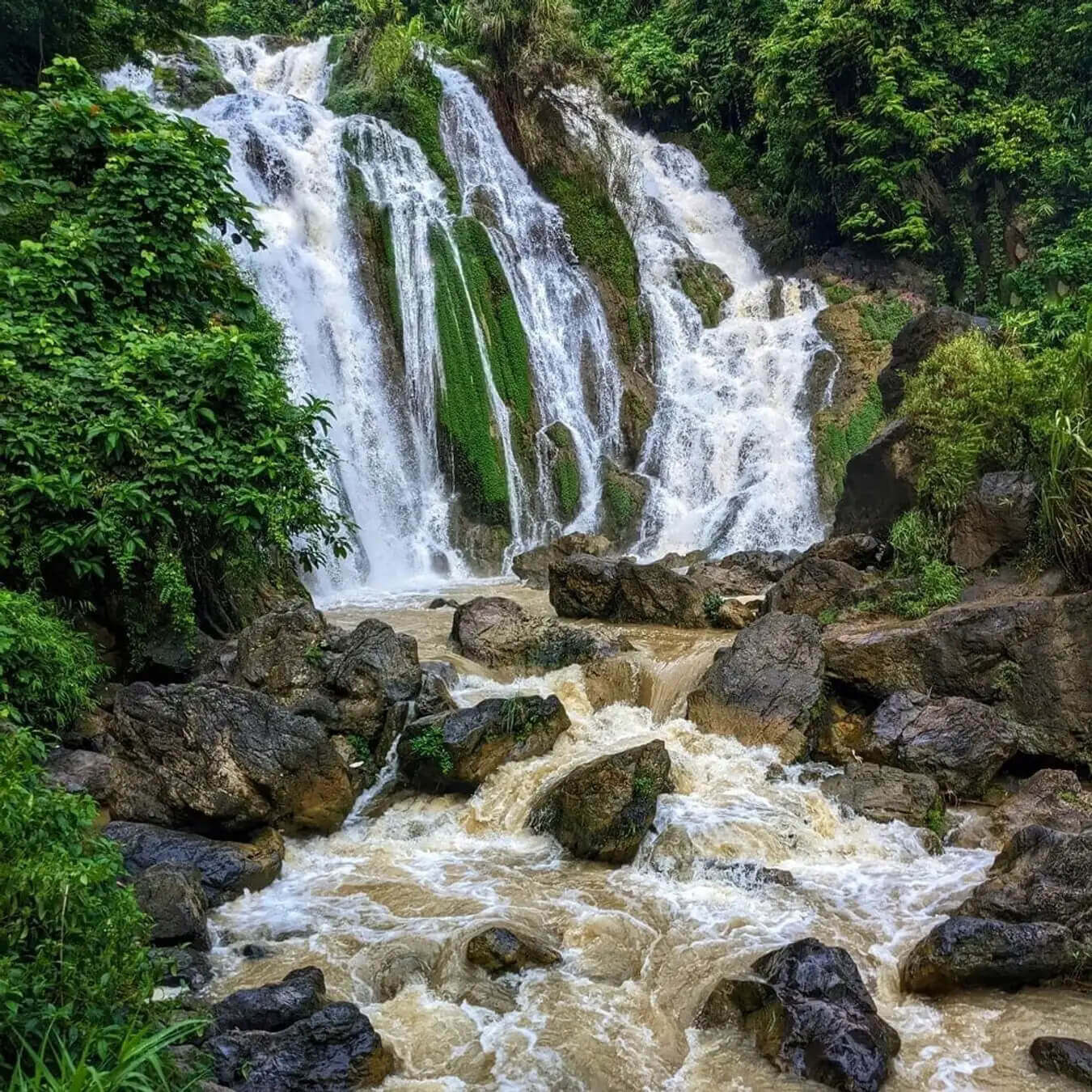 Thác Gò Lào - Địa điểm lý tưởng cho những ai muốn tận hưởng cảm giác thư giãn, mát mẻ Thác Gò Lào - Địa điểm lý tưởng cho những ai muốn tận hưởng cảm giác thư giãn, mát mẻ