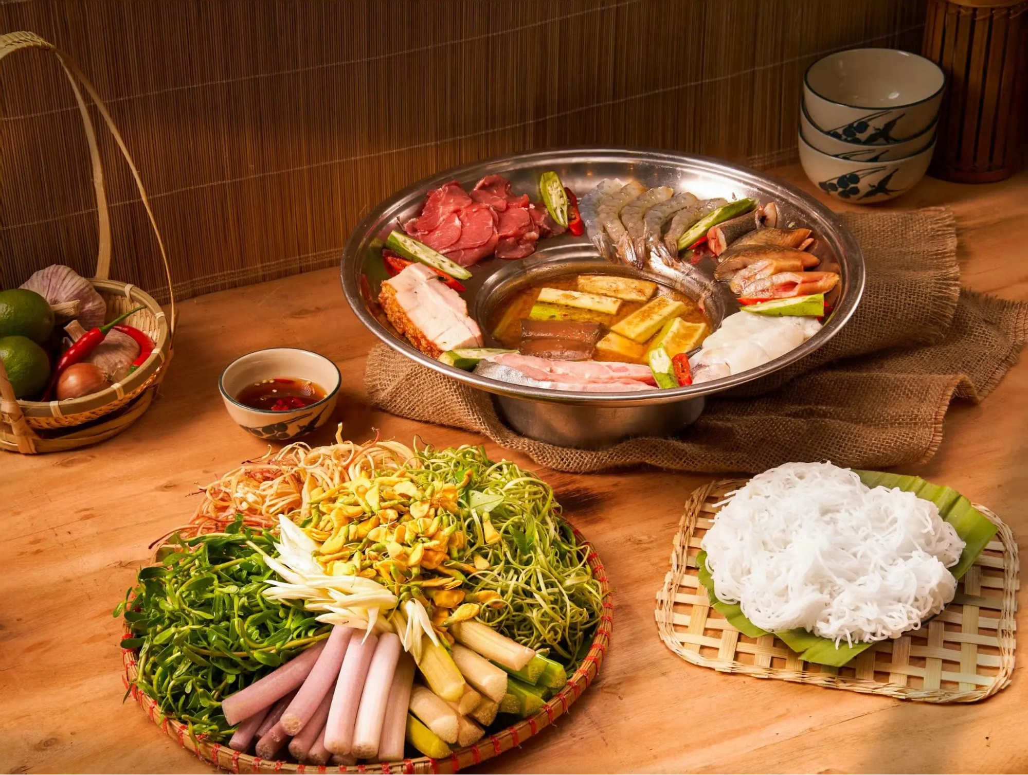 Du lịch ẩm thực miền Tây sông nước (nguồn: lug.vn) Du lịch ẩm thực miền Tây sông nước (nguồn: lug.vn)