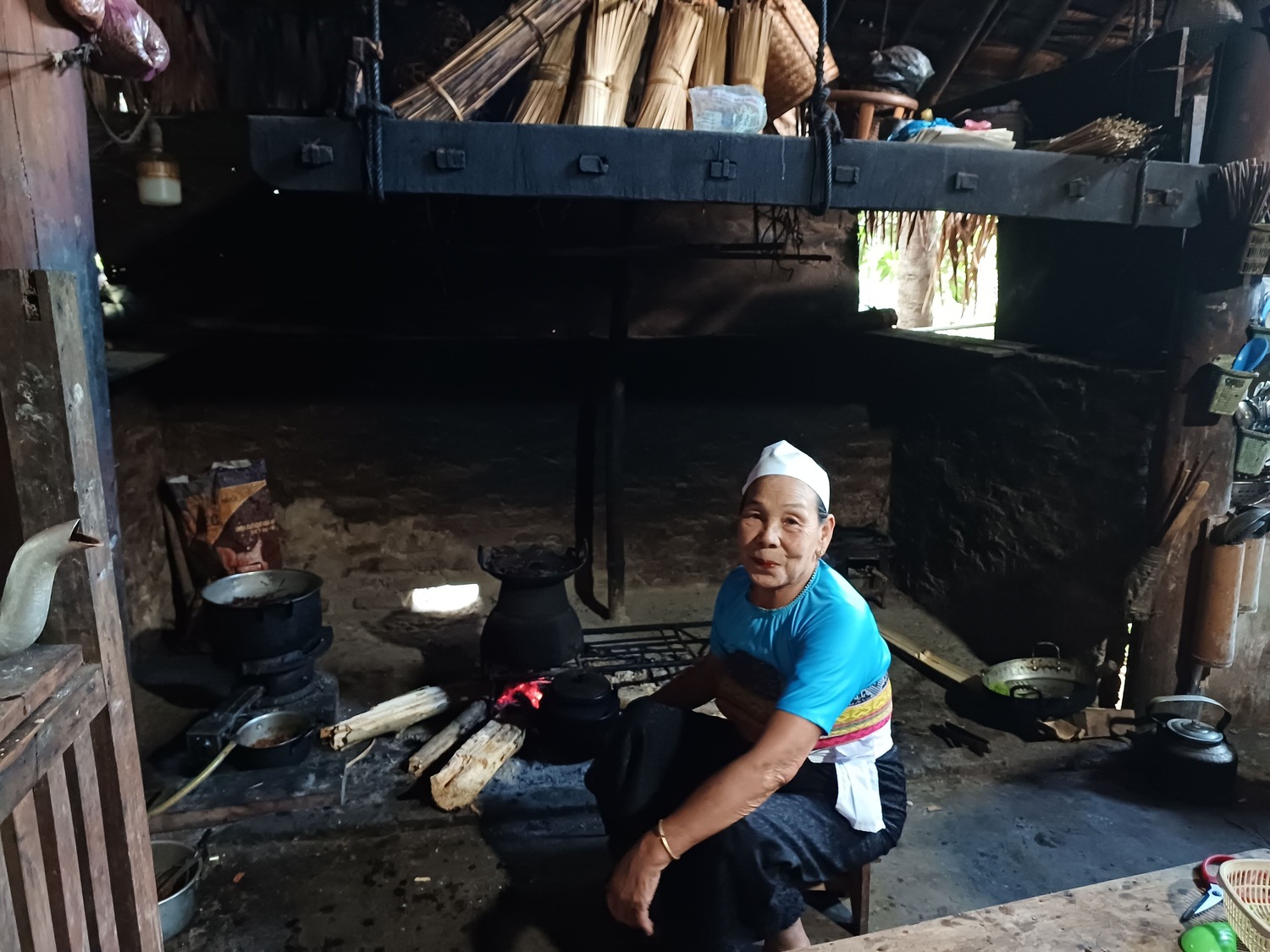Người Thái là dân tộc sống chủ yếu tại bản Bước Người Thái là dân tộc sống chủ yếu tại bản Bước