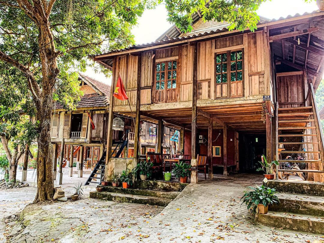 Bản Pom Coọng Mai Châu Bản Pom Coọng Mai Châu