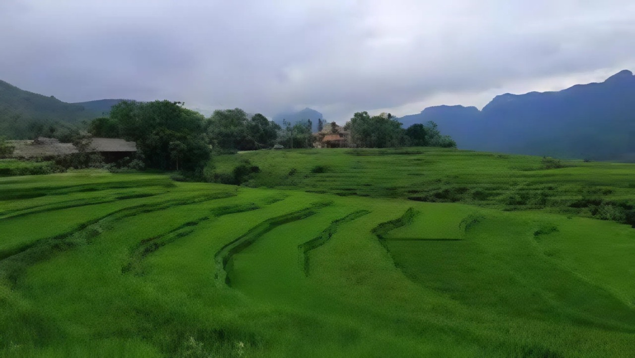 Bản Đôn Pù Luông vào các tháng không đông khách 