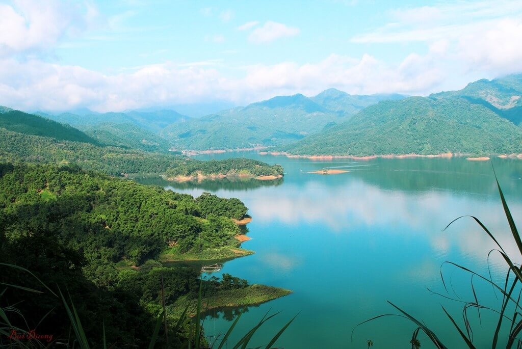 Lịch trình tour Mai Châu Pù Luông 3 ngày 2 đêm (Nguồn: Vntrip) Lịch trình tour Mai Châu Pù Luông 3 ngày 2 đêm (Nguồn: Vntrip)