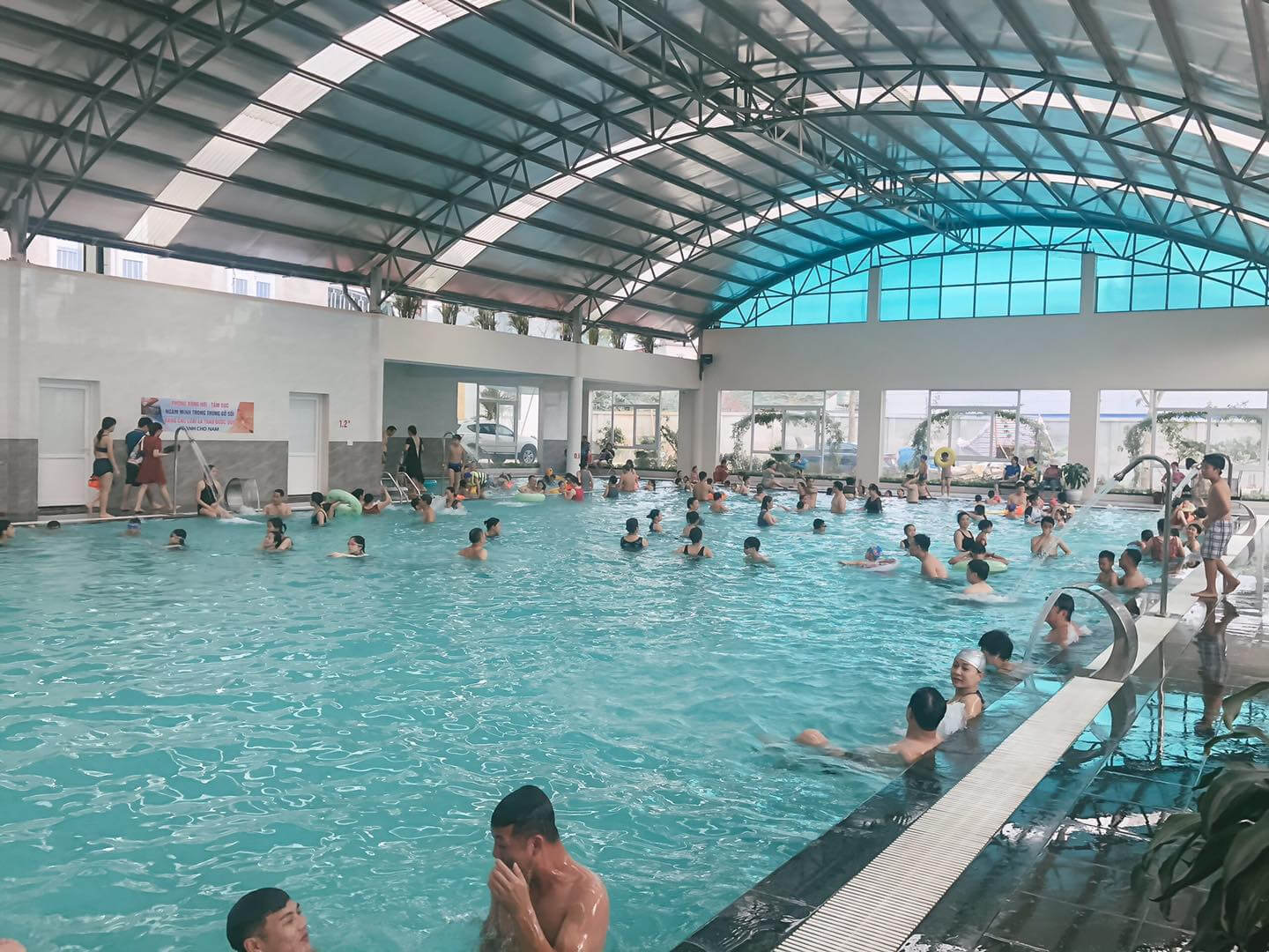 Chọn thời điểm thích hợp để du lịch suối nước nóng Kim Bôi Hòa Bình (Nguồn: FB Bể Bơi Suối Khoáng Kim Bôi) Chọn thời điểm thích hợp để du lịch suối nước nóng Kim Bôi Hòa Bình (Nguồn: FB Bể Bơi Suối Khoáng Kim Bôi)