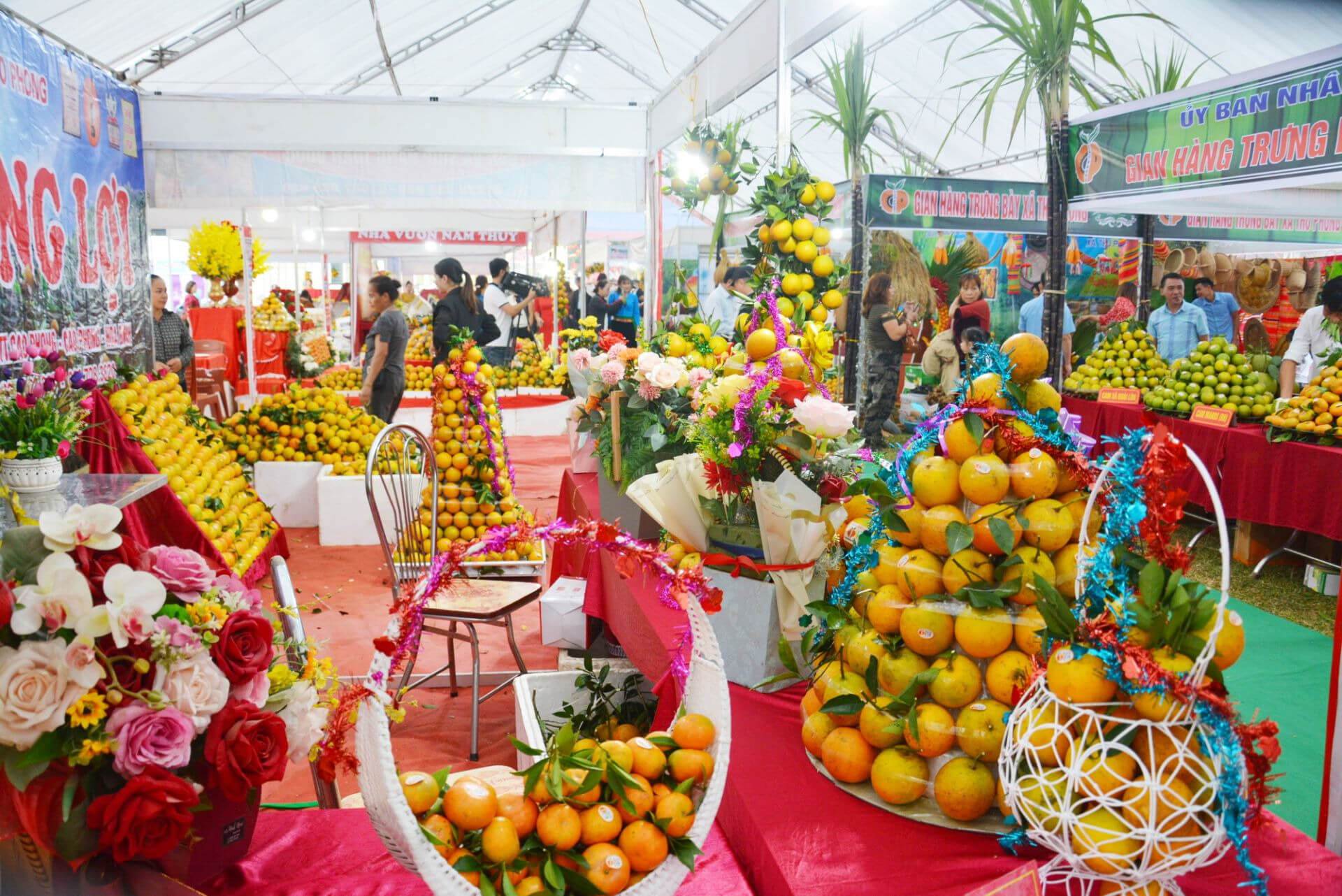 Lễ hội Cam Cao Phong thường được tổ chức vào tháng 11 hoặc tháng 12 (Nguồn: Tạp chí Doanh nghiệp và Hội nhập) Lễ hội Cam Cao Phong thường được tổ chức vào tháng 11 hoặc tháng 12 (Nguồn: Tạp chí Doanh nghiệp và Hội nhập)