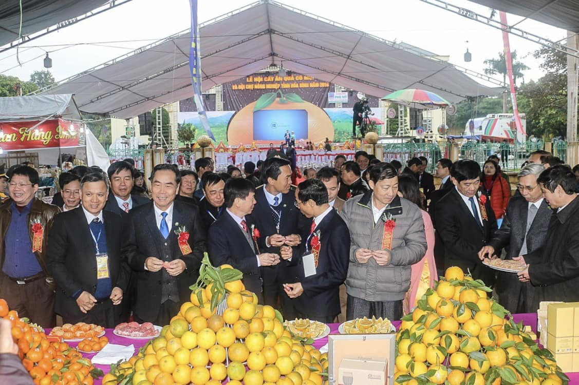 Lễ hội cam Cao Phong góp phần nâng cao giá trị nông sản (Nguồn: Kinh tế nông thôn) Lễ hội cam Cao Phong góp phần nâng cao giá trị nông sản (Nguồn: Kinh tế nông thôn)