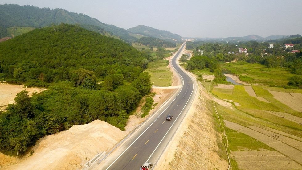 Thông tin kỹ thuật và đặc điểm xây dựng cao tốc Hòa Bình Mộc Châu (Nguồn: Báo Tài nguyên & Môi trường) Thông tin kỹ thuật và đặc điểm xây dựng cao tốc Hòa Bình Mộc Châu (Nguồn: Báo Tài nguyên & Môi trường)