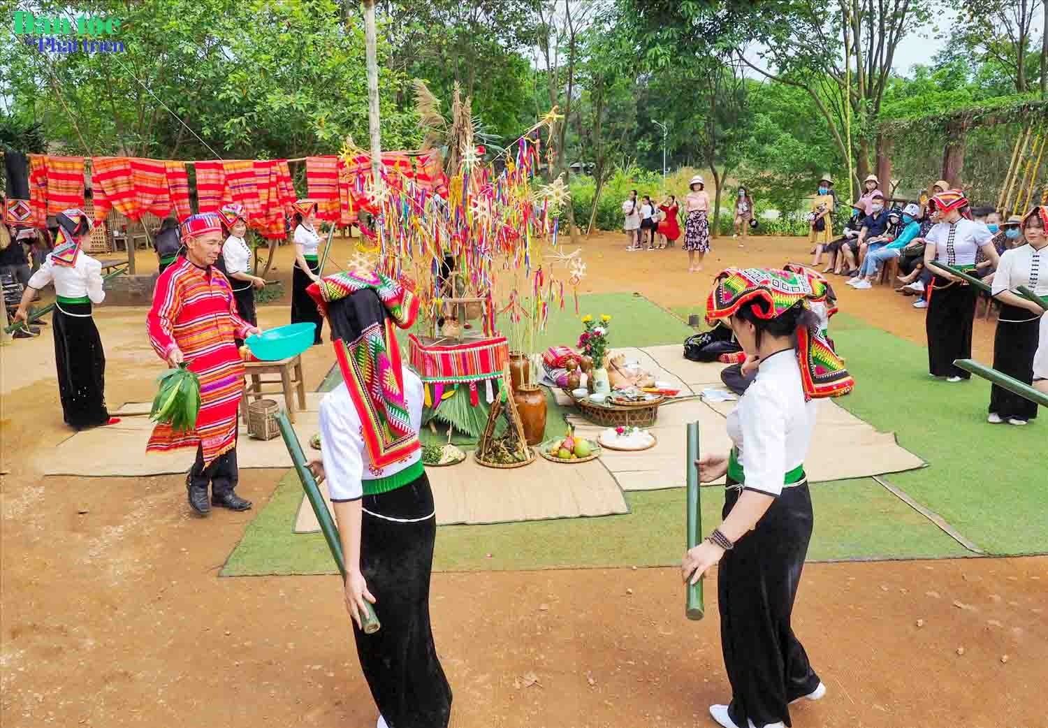 Ý nghĩa của lễ hội cầu mưa (Nguồn: Báo dân tộc và phát triển) Ý nghĩa của lễ hội cầu mưa (Nguồn: Báo dân tộc và phát triển)