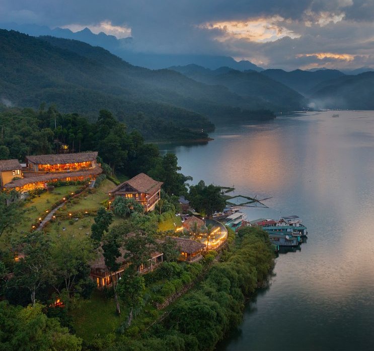 Mai Châu Hideaway Lake Resort 