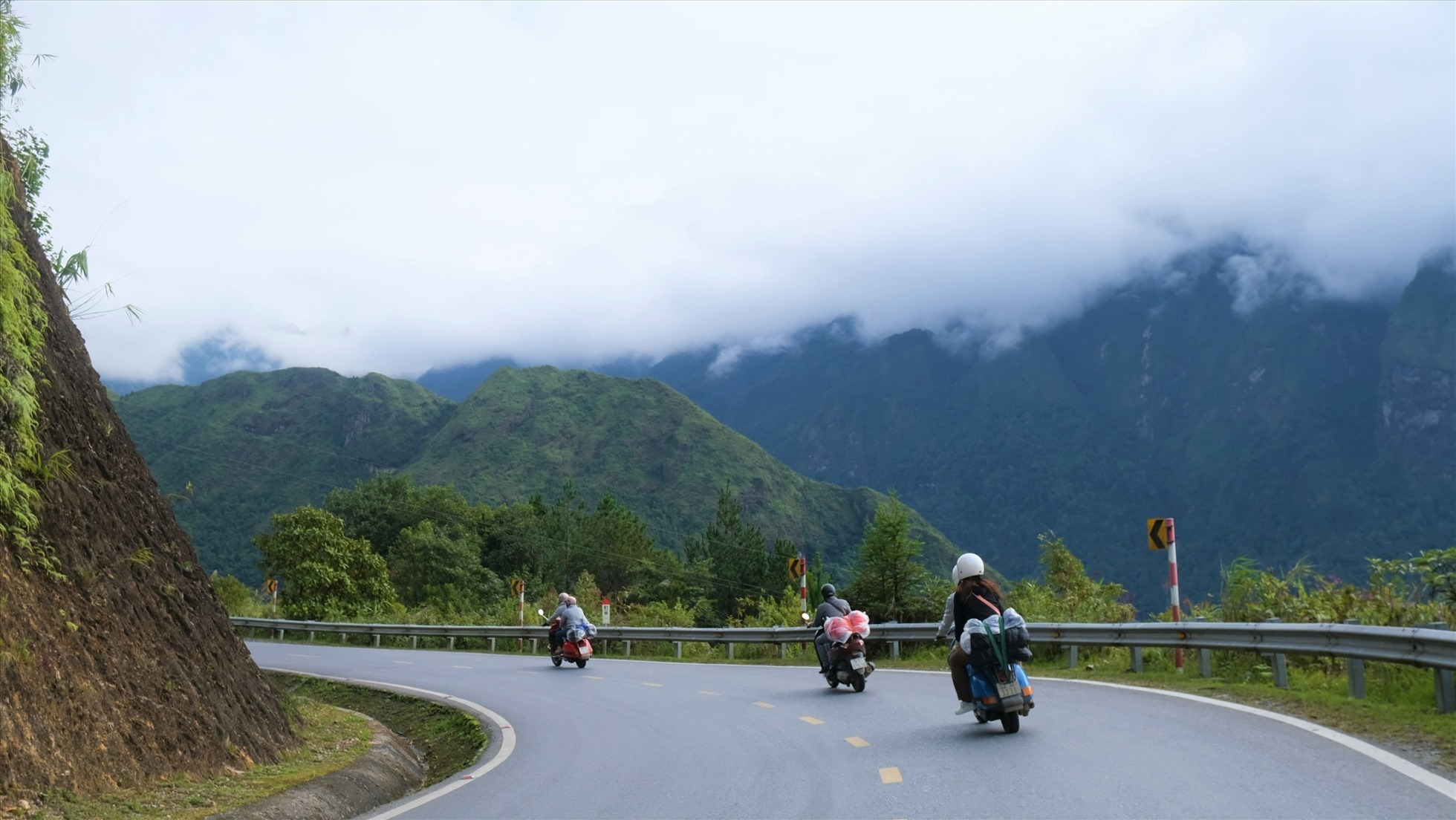 Đi Tây Bắc tháng 1 nên chọn phương tiện nào? (Nguồn: Báo Lao Động) Đi Tây Bắc tháng 1 nên chọn phương tiện nào? (Nguồn: Báo Lao Động)