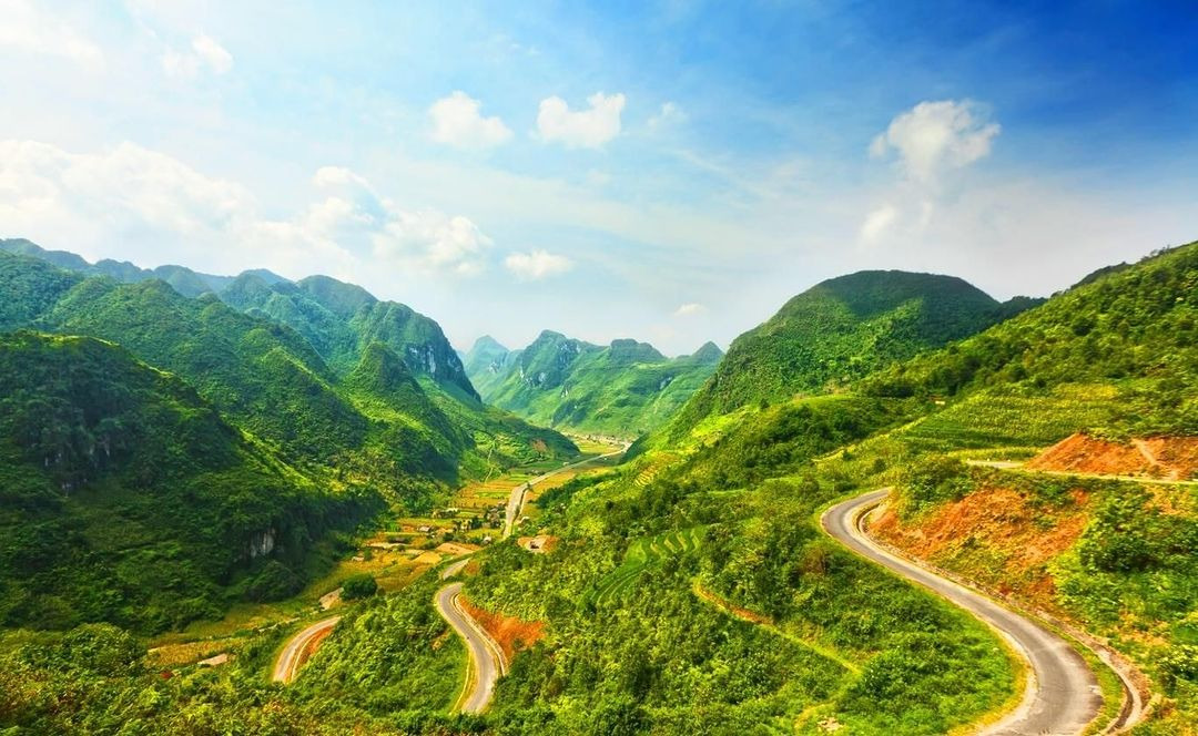 Đèo Pha Đin - một trong “tứ đại đỉnh đèo” nổi tiếng (Nguồn: Crystal Bay) Đèo Pha Đin - một trong “tứ đại đỉnh đèo” nổi tiếng (Nguồn: Crystal Bay)