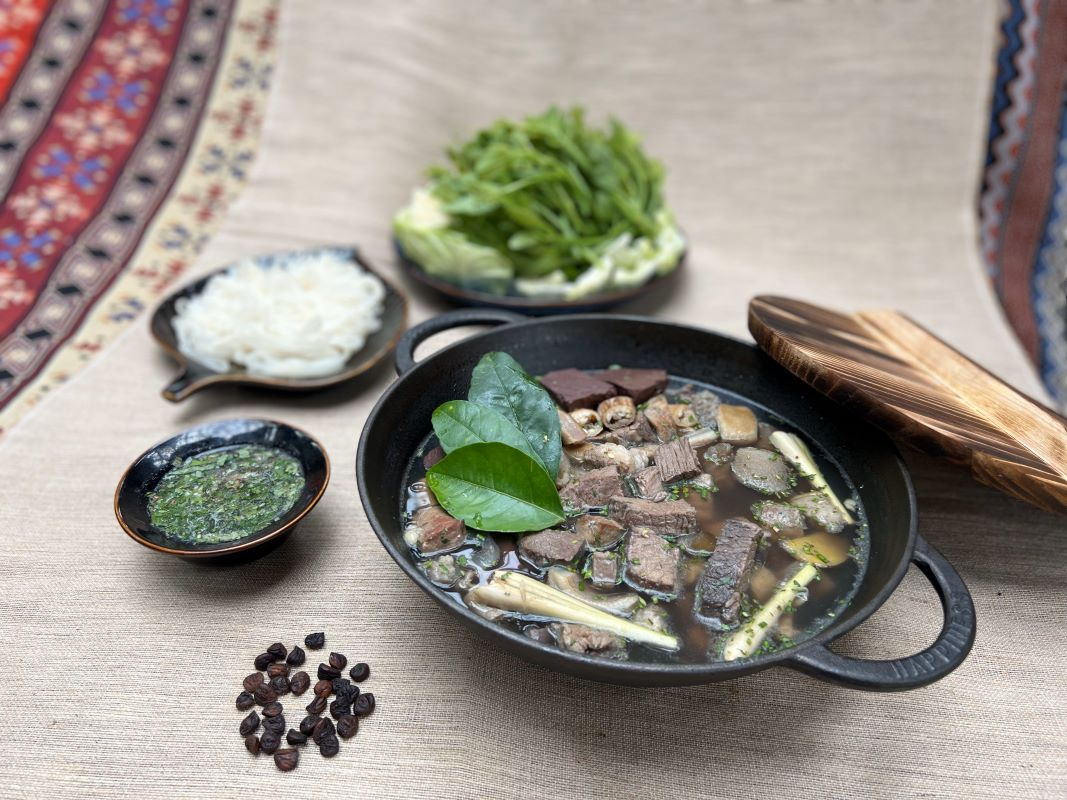 Thắng cố - đặc sản Tây Bắc (nguồn: Nhà hàng chợ tỉnh Sapa)