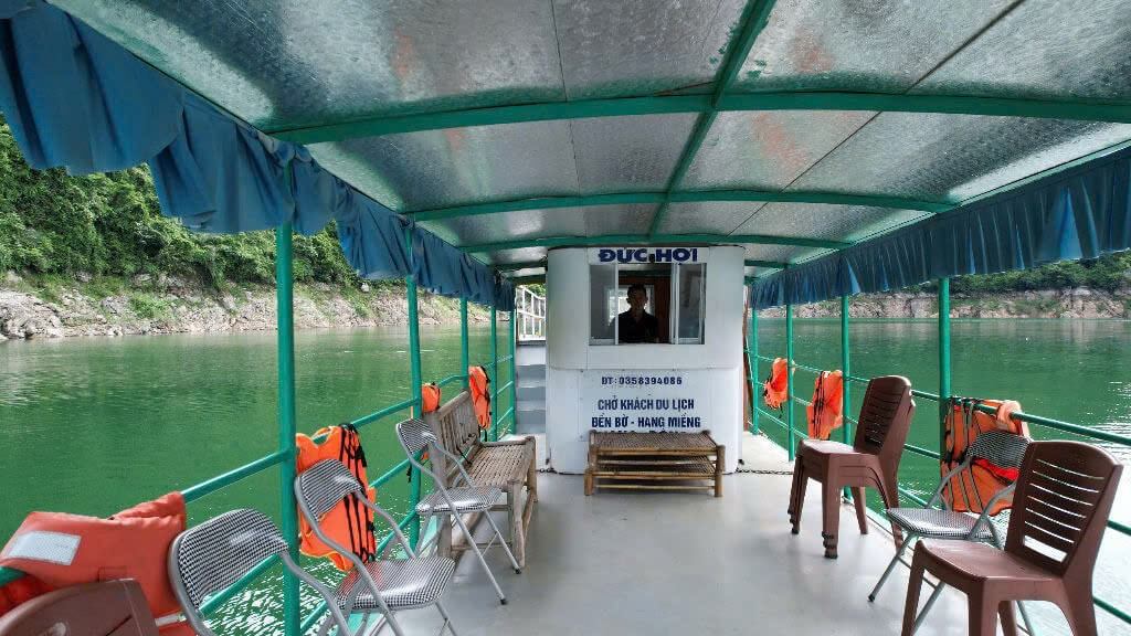 Hồ Hòa Bình có tác động đến sinh kế của người dân địa phương Hồ Hòa Bình có tác động đến sinh kế của người dân địa phương