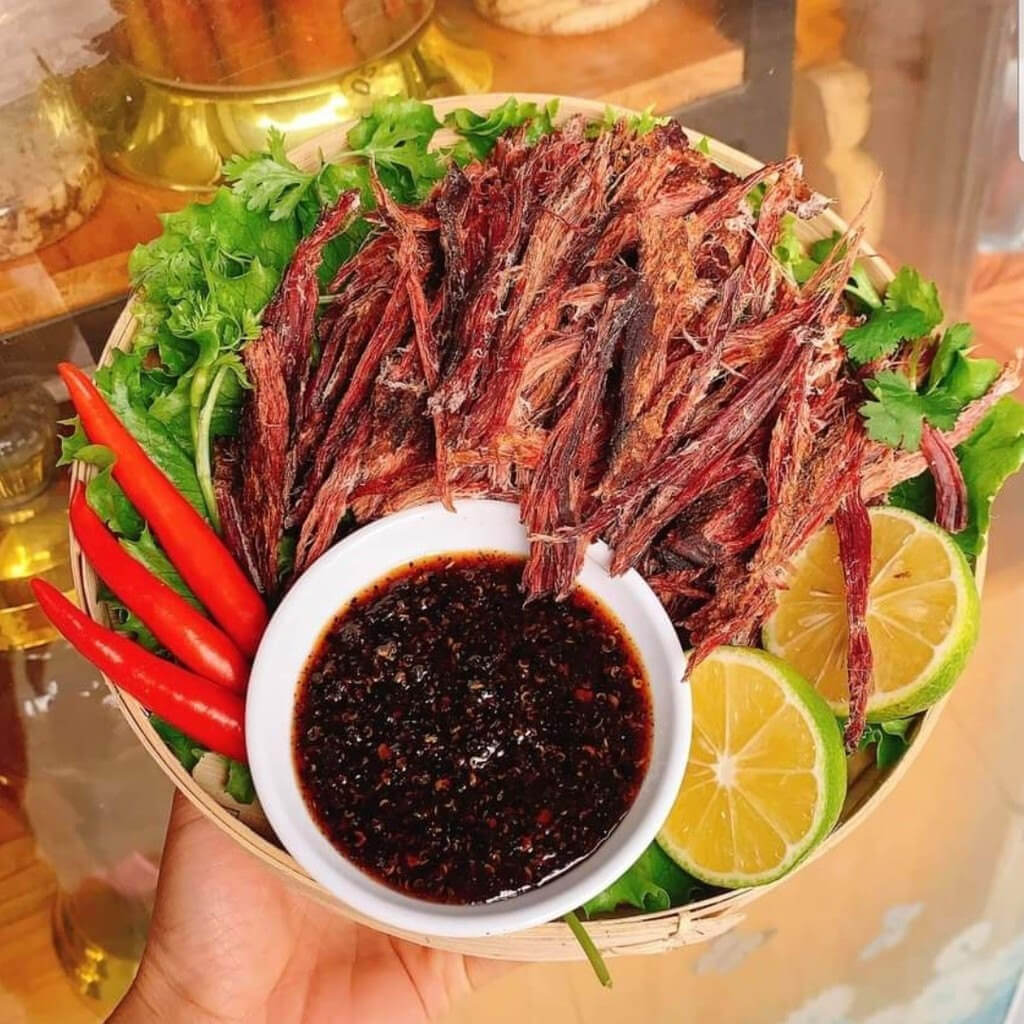 Thịt gác bếp - đặc sản nổi tiếng ở vùng cao Thịt gác bếp - đặc sản nổi tiếng ở vùng cao