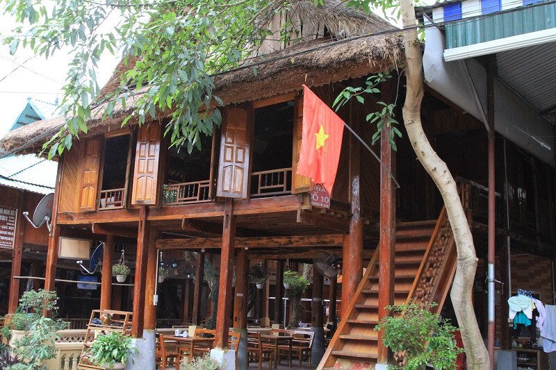 Overview of Mai Chau stilt house