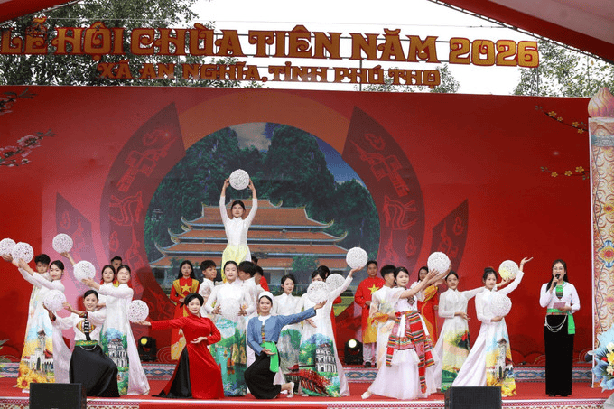 Lễ hội chùa Tiên (Nguồn: Báo ảnh Dân tộc và Miền núi)