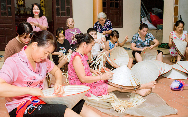 Trải nghiệm gì khi đến làng nghề nón lá Sai Nga? Trải nghiệm gì khi đến làng nghề nón lá Sai Nga?